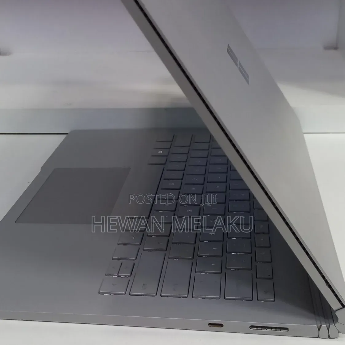 New Laptop Microsoft Surface Book 2 16GB Intel Core i7 SSD 512GB