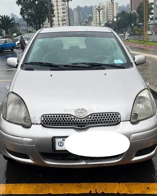 Toyota Vitz 2004 Teal