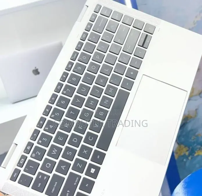 New Laptop HP EliteBook x360 1040 G7 16GB Intel Core i7 SSD 512GB