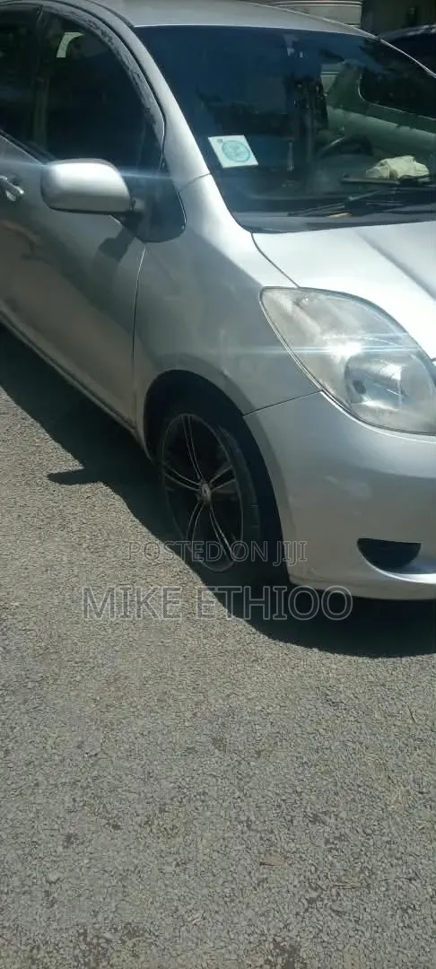 Toyota Yaris 1.0 Eco 2007 Silver