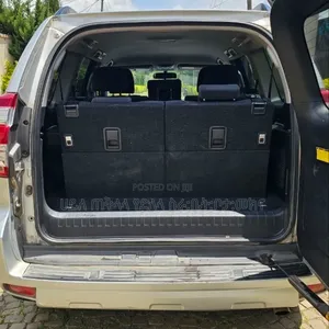 Toyota Land Cruiser Prado 2016 Silver
