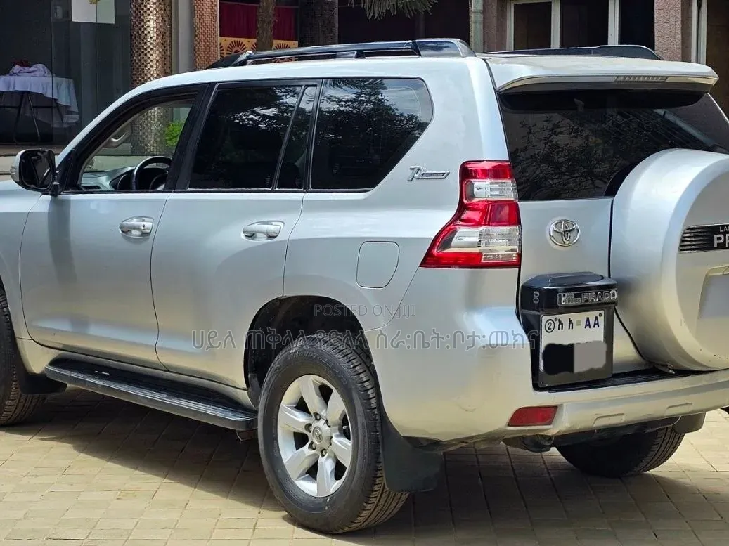 Toyota Land Cruiser Prado 2016 Silver