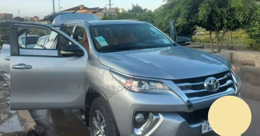 Toyota Fortuner 2017 Silver