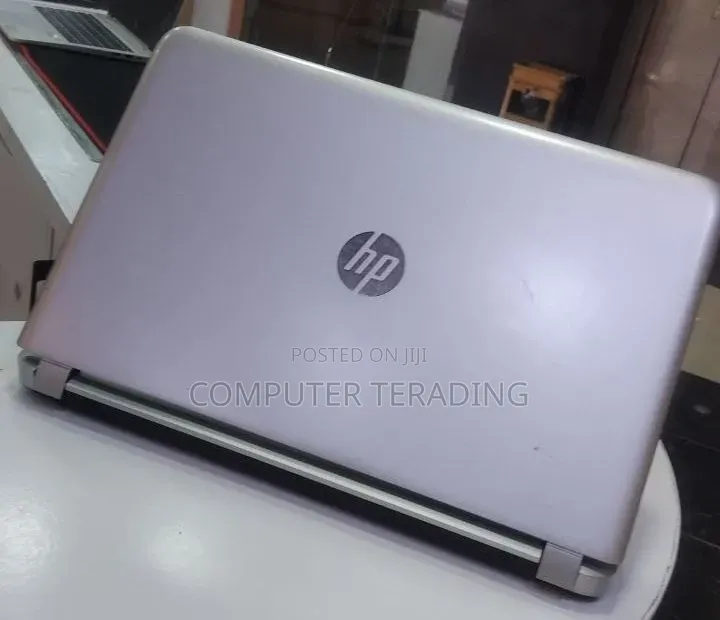 Laptop HP Pavilion 15 8GB Intel Core i5 HDD 1T