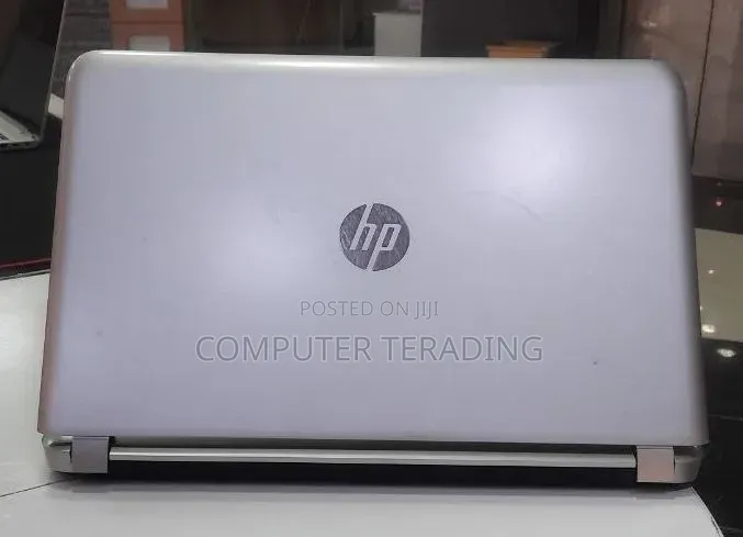 Laptop HP Pavilion 15 8GB Intel Core i5 HDD 1T