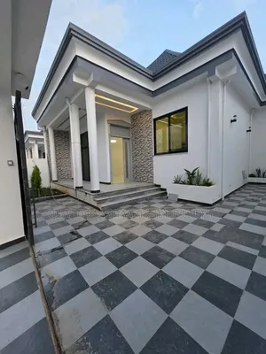 Furnished 5bdrm Villa in Summit Washington, Bole for sale
