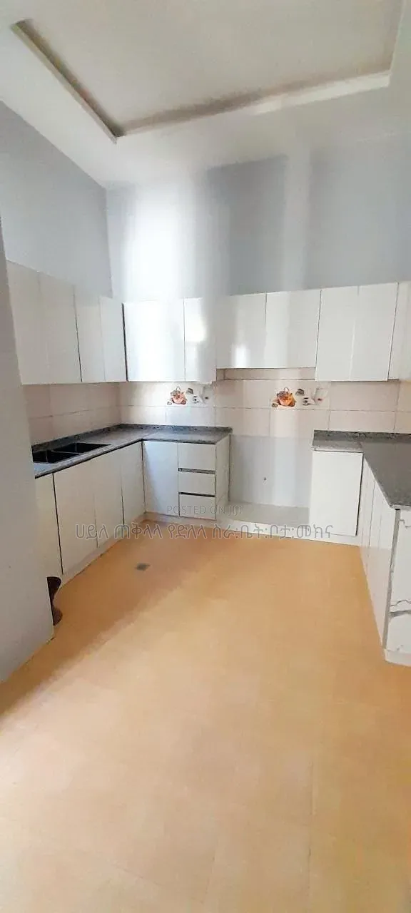 Furnished 5bdrm Villa in Summit Washington, Bole for sale