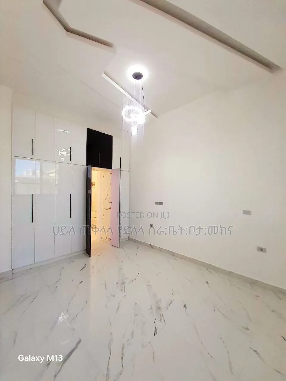 Furnished 5bdrm Villa in Summit Washington, Bole for sale
