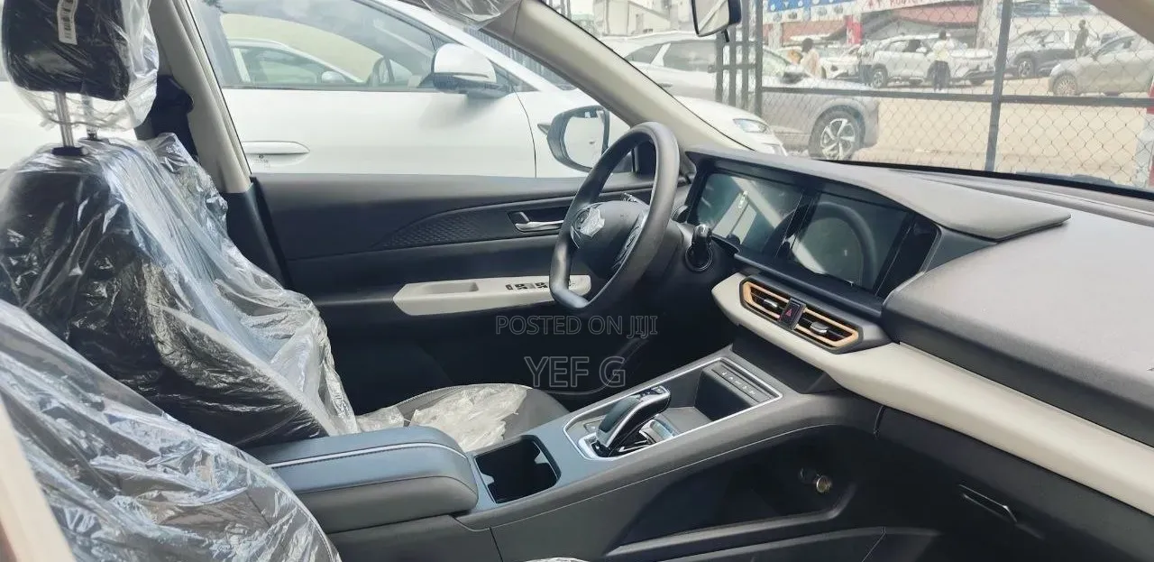 New Changan UNI-V 2025 White