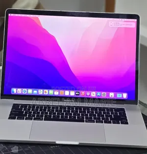 New Laptop Apple MacBook Pro 2017 16GB Intel Core i7 SSD 512GB