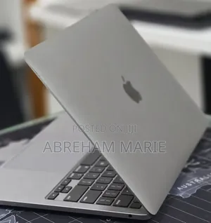 New Laptop Apple MacBook Pro 2020 M1 8GB Apple M1 Pro SSD 512GB