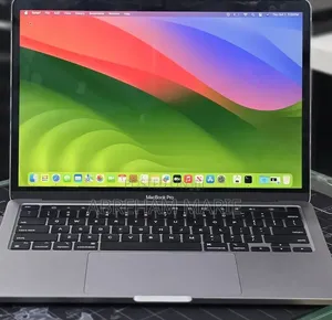 New Laptop Apple MacBook Pro 2020 M1 8GB Apple M1 Pro SSD 512GB