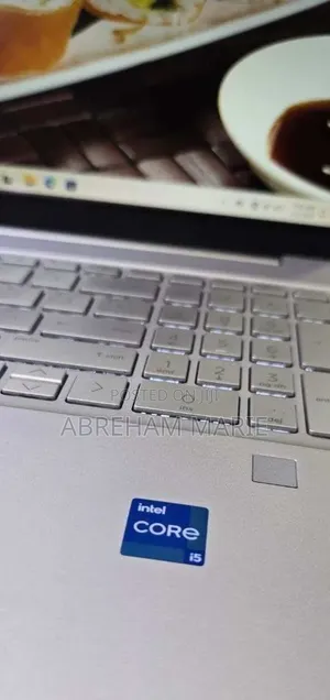 New Laptop HP Pavilion 15 8GB Intel Core i5 SSD 512GB