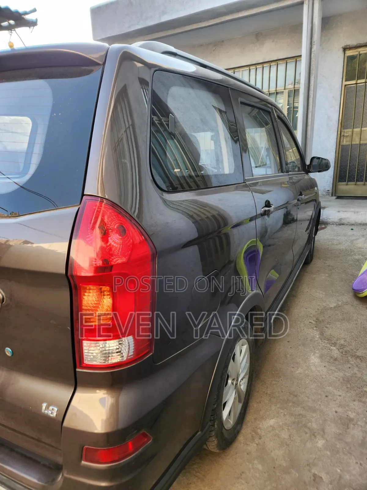 Dongfeng Glory 2023 Brown