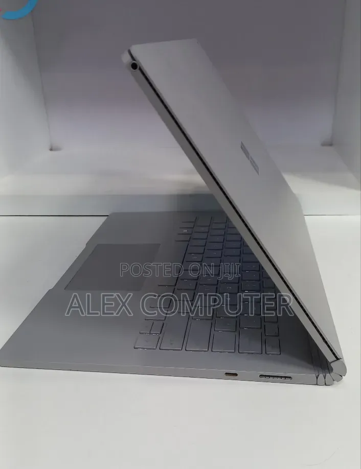 New Laptop Microsoft Surface Book 2 16GB Intel Core i7 SSD 512GB