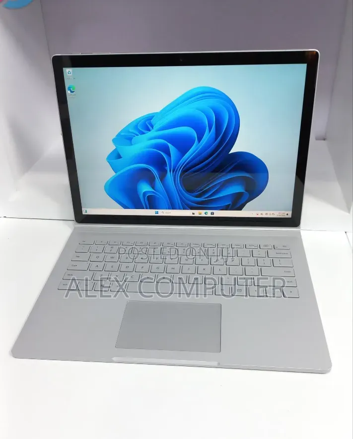 New Laptop Microsoft Surface Book 2 16GB Intel Core i7 SSD 512GB