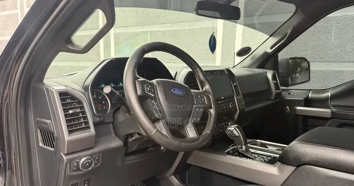 Ford F-150 2020 Black