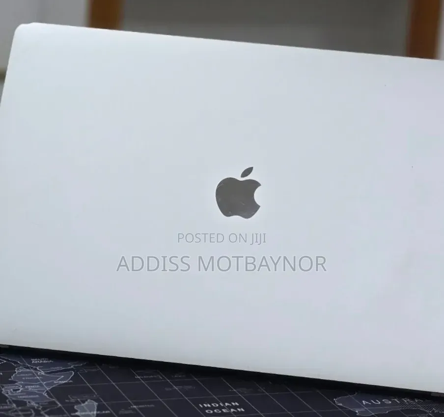 New Laptop Apple MacBook Pro 2017 4GB Intel Core i7 SSD 512GB
