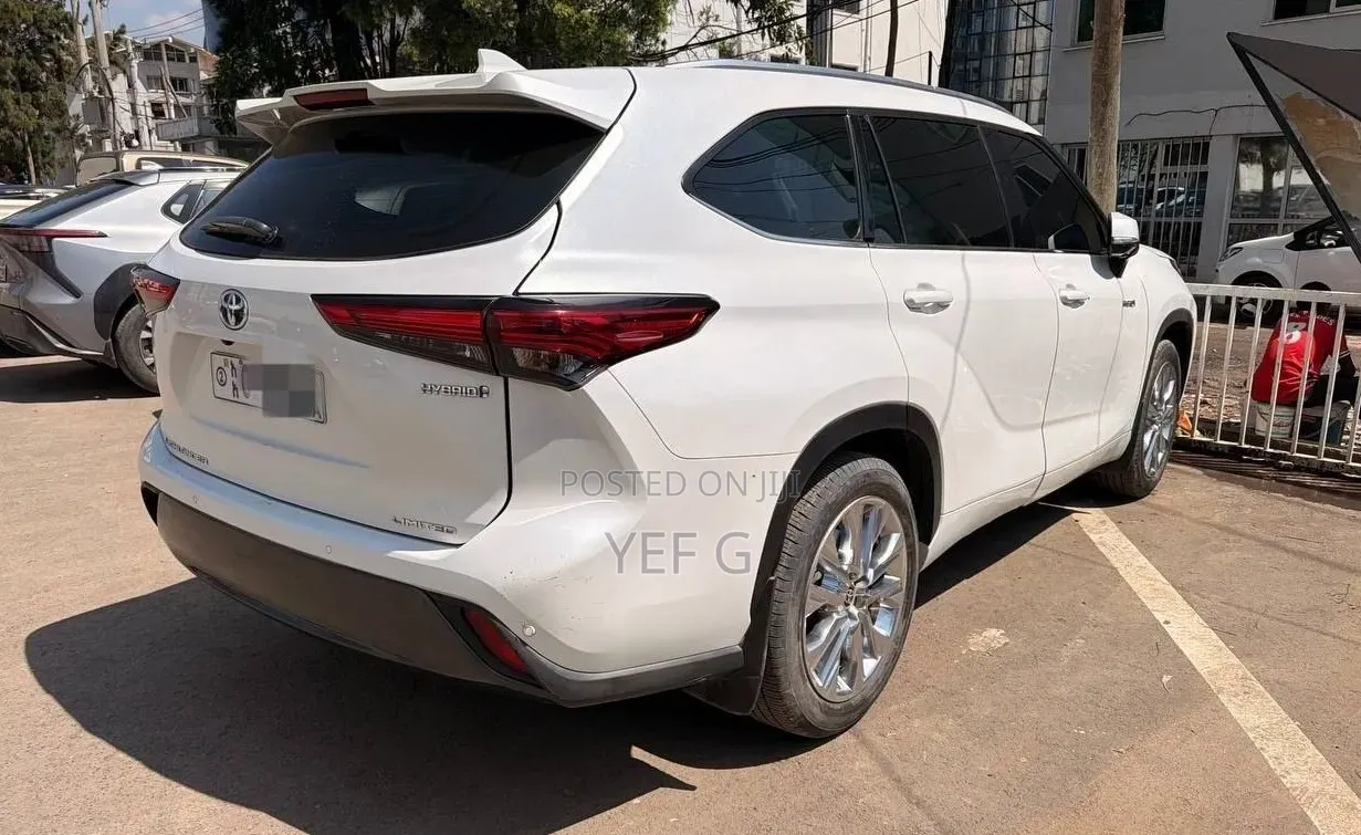 Toyota Highlander 2023 White