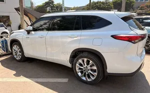 Toyota Highlander 2023 White