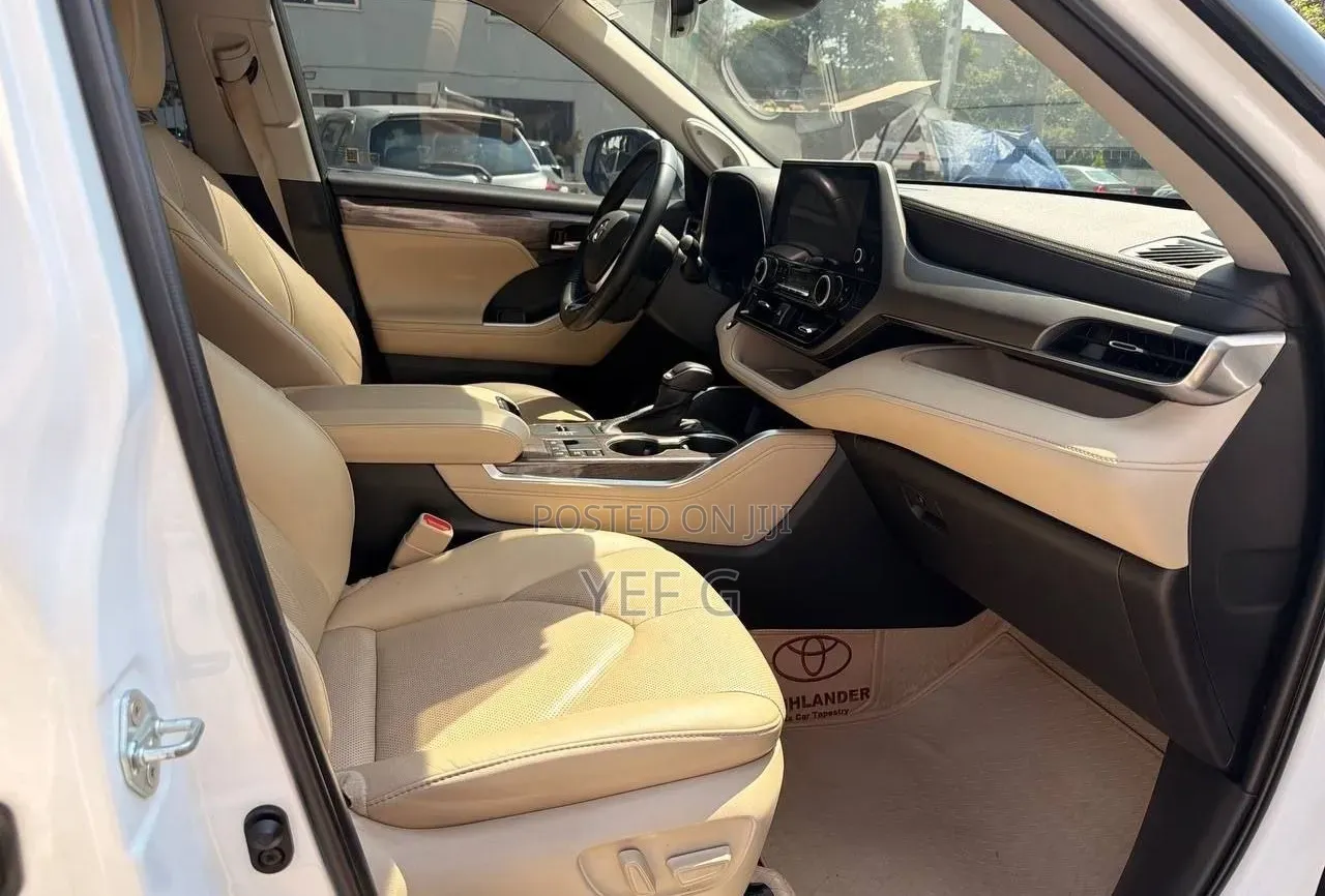 Toyota Highlander 2023 White