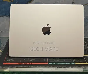 New Laptop Apple MacBook Pro 2022 M2 8GB Apple M2 SSD 256GB