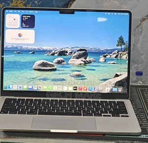 New Laptop Apple MacBook Pro 2022 M2 8GB Apple M2 SSD 256GB