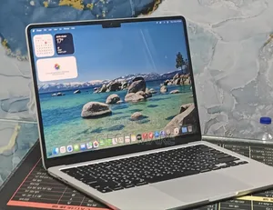 New Laptop Apple MacBook Pro 2022 M2 8GB Apple M2 SSD 256GB