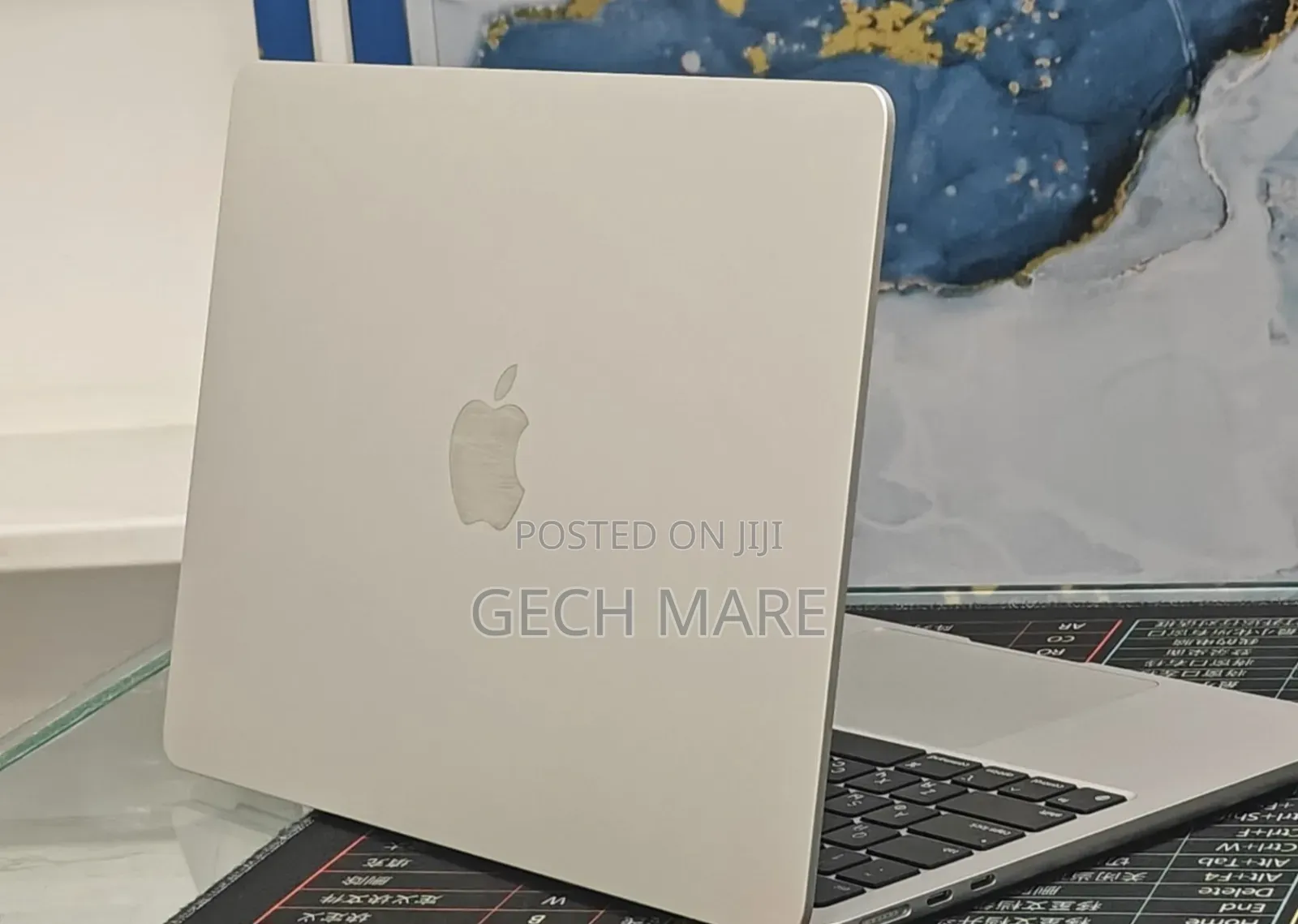 New Laptop Apple MacBook Pro 2022 M2 8GB Apple M2 SSD 256GB