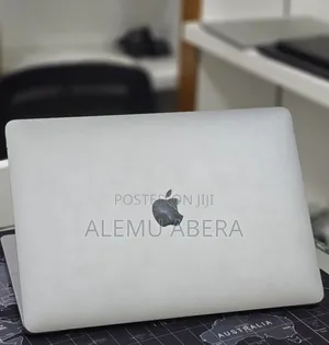New Laptop Apple MacBook Pro 2020 M1 8GB Apple M1 SSD 512GB