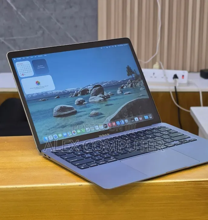 New Laptop Apple MacBook Air 2020 M1 16GB Apple M1 SSD 512GB