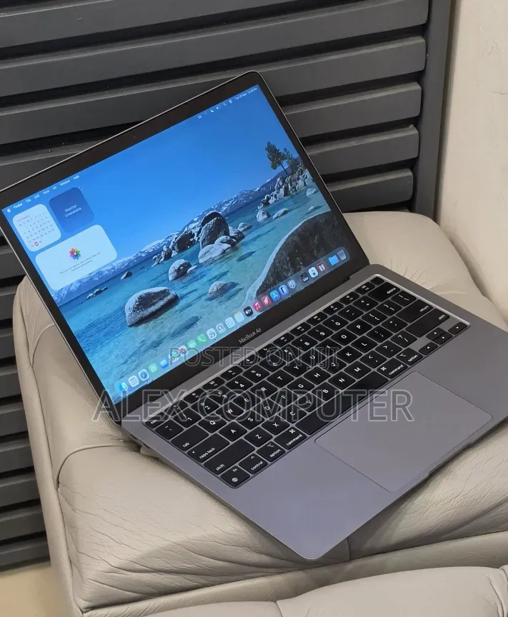 New Laptop Apple MacBook Air 2020 M1 16GB Apple M1 SSD 512GB