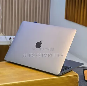 New Laptop Apple MacBook Air 2020 M1 16GB Apple M1 SSD 512GB