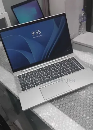 New Laptop HP EliteBook 840 G8 16GB AMD Ryzen 5 SSD 512GB