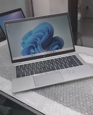 New Laptop HP EliteBook 840 G8 16GB AMD Ryzen 5 SSD 512GB