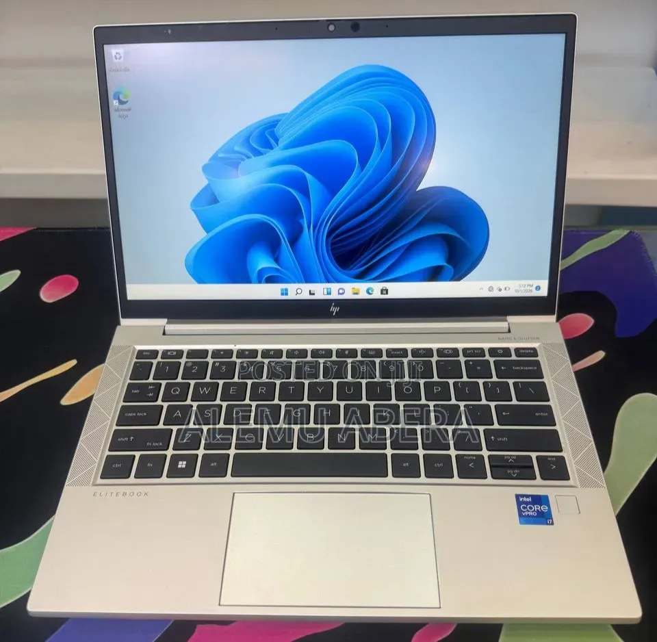 New Laptop HP EliteBook 830 G8 16GB Intel Core i7 SSD 512GB
