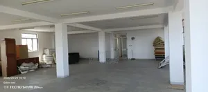 1ኛ ፎቅላይ ለጋርመንት የሚከላይ መጋዝን