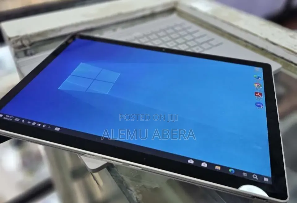 New Laptop Microsoft Surface Book 3 16GB Intel Core i7 SSD 256GB