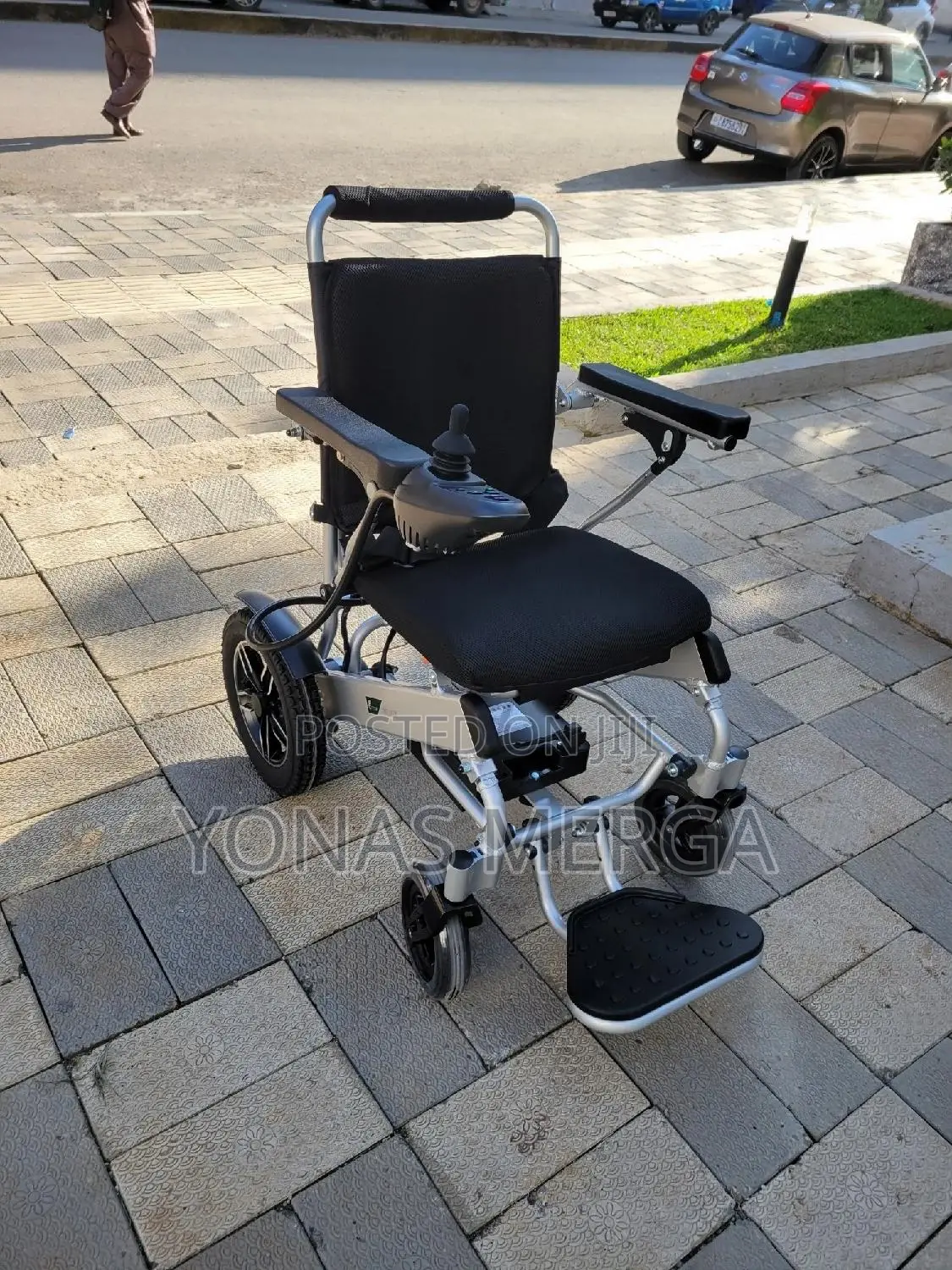 Electrical Wheelchair允躲charge wheelchair甑罔Control Unit: Joystick