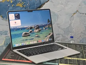 New Laptop Apple MacBook Air 2022 M2 8GB Apple M2 SSD 256GB