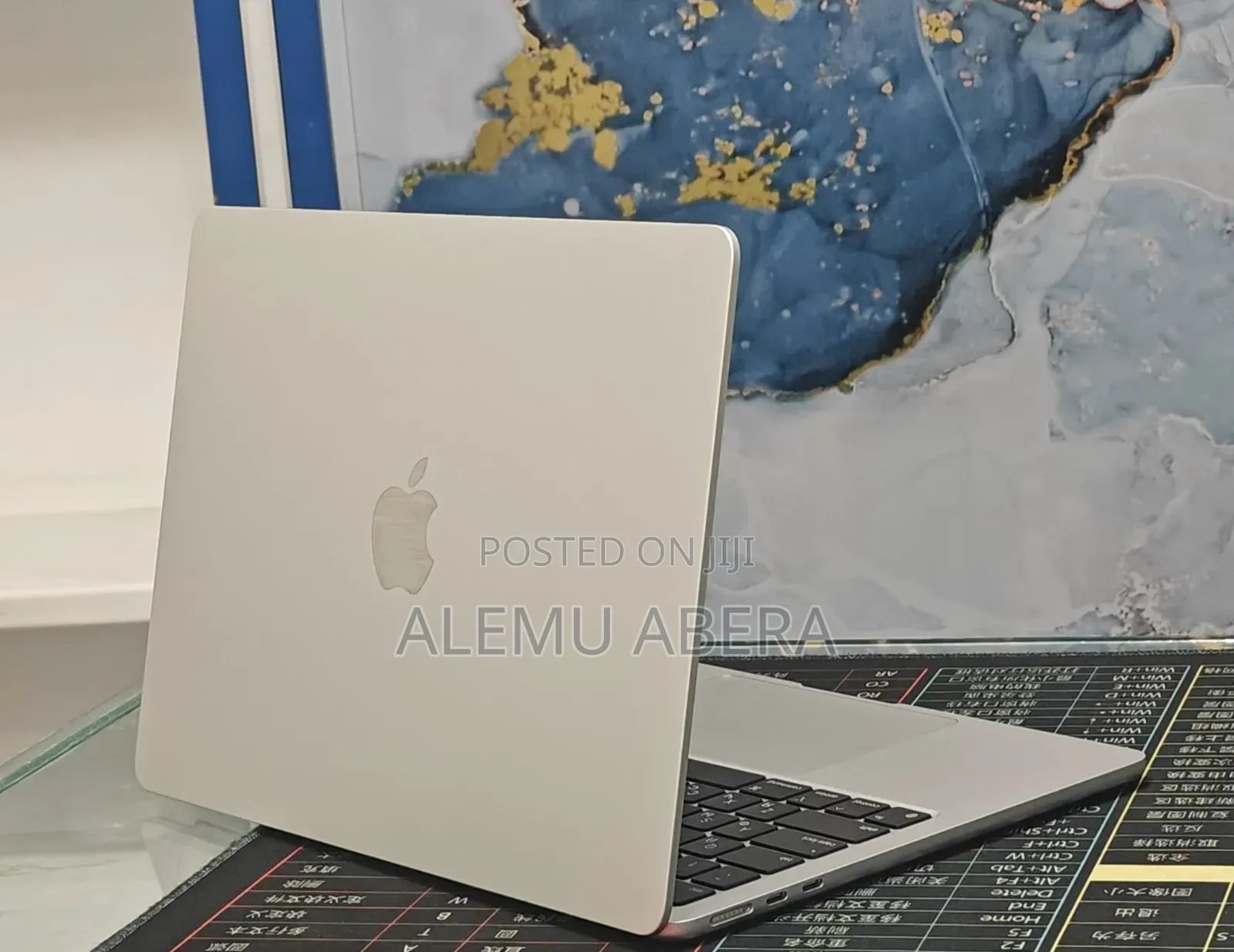 New Laptop Apple MacBook Air 2022 M2 8GB Apple M2 SSD 256GB