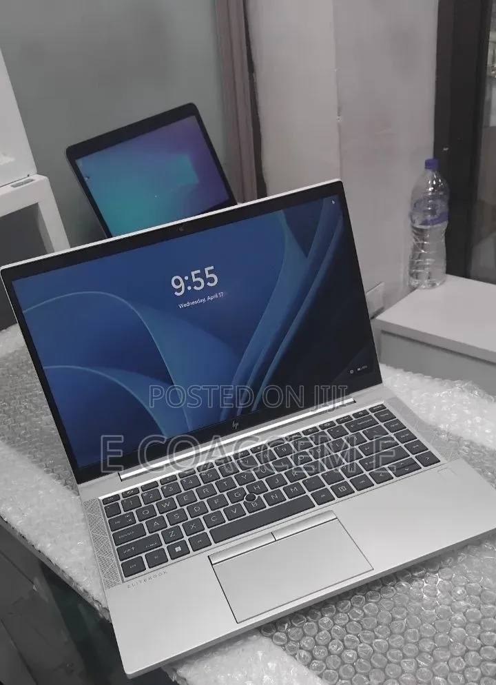 New Laptop HP 16GB AMD Ryzen 5 SSD 512GB