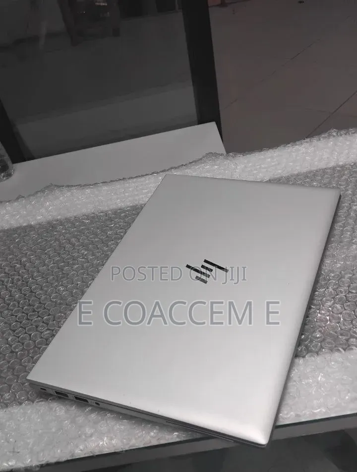New Laptop HP 16GB AMD Ryzen 5 SSD 512GB