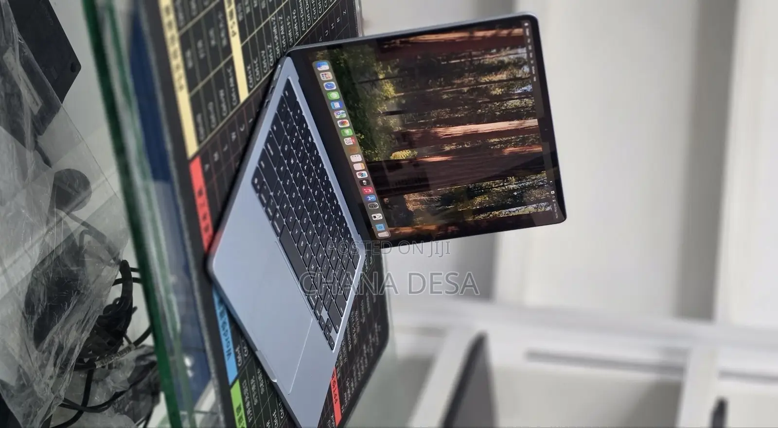 New Laptop Apple MacBook Air 2025 M4 16GB Apple M4 SSD 512GB