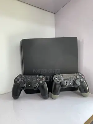 PlayStation 4 Slim