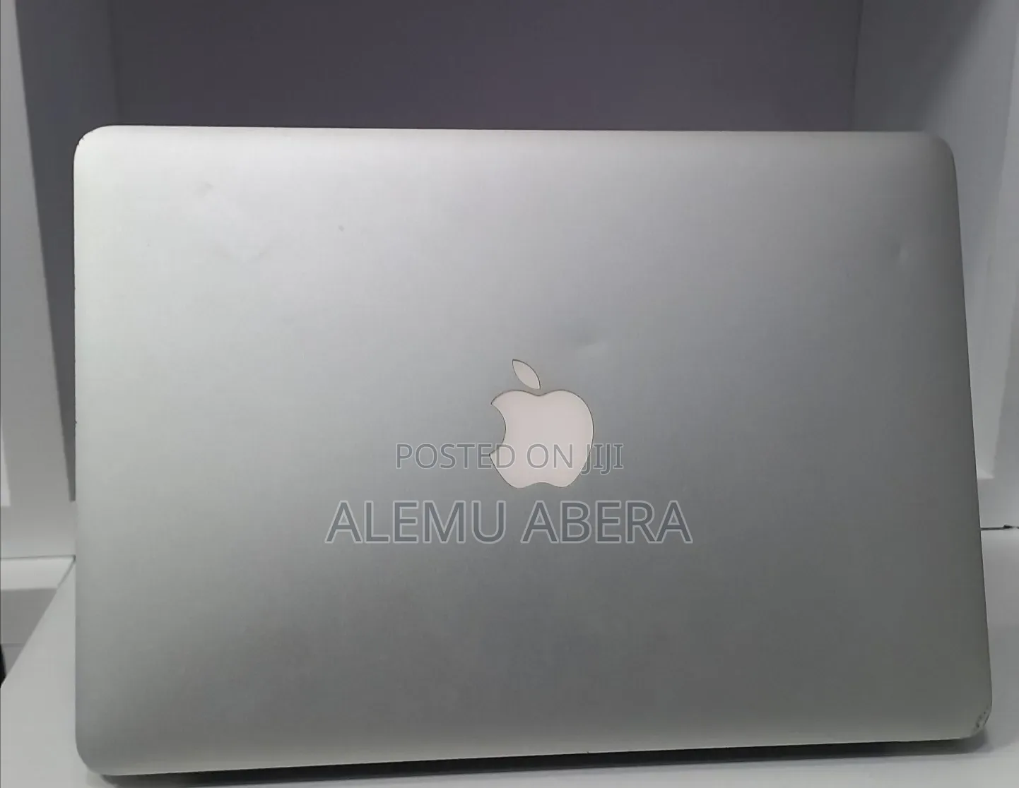 New Laptop Apple MacBook Air 2017 8GB Intel Core i7 SSD 128GB