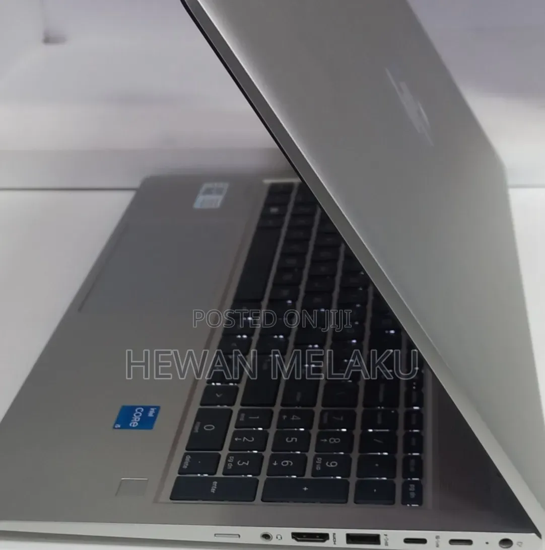 New Laptop HP 8GB Intel Core i5 SSD 512GB