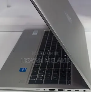 New Laptop HP 8GB Intel Core i5 SSD 512GB