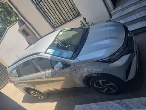 Toyota Rush 2023 Silver