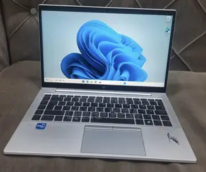 New Laptop HP EliteBook 840 G8 16GB Intel Core i5 SSD 512GB
